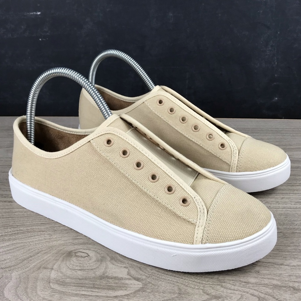 ED Ellen Degeneres Slip On Sneakers